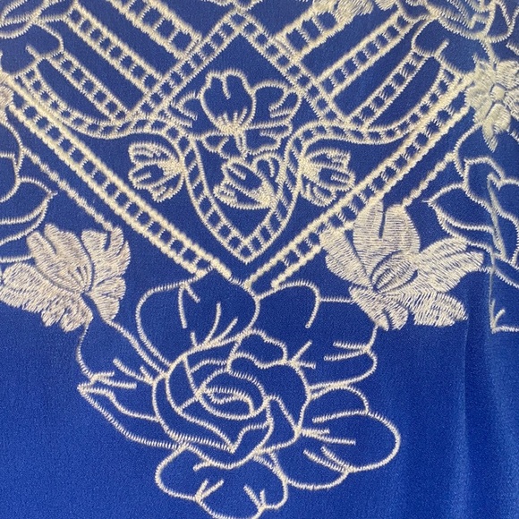 Love on a Hanger Blue Embroidered High Neck Tank Medium - Picture 2 of 8